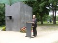 Bei der Gedenkfeier für die homosexuellen Opfer des Nationslsozialismus berichtete Dr. Max Stadler, dass das Bundesjustizministerium an dem Entwurf eines Gesetzes zur Errichtung einer Magnus-Hischfeld-Stiftung arbeite.